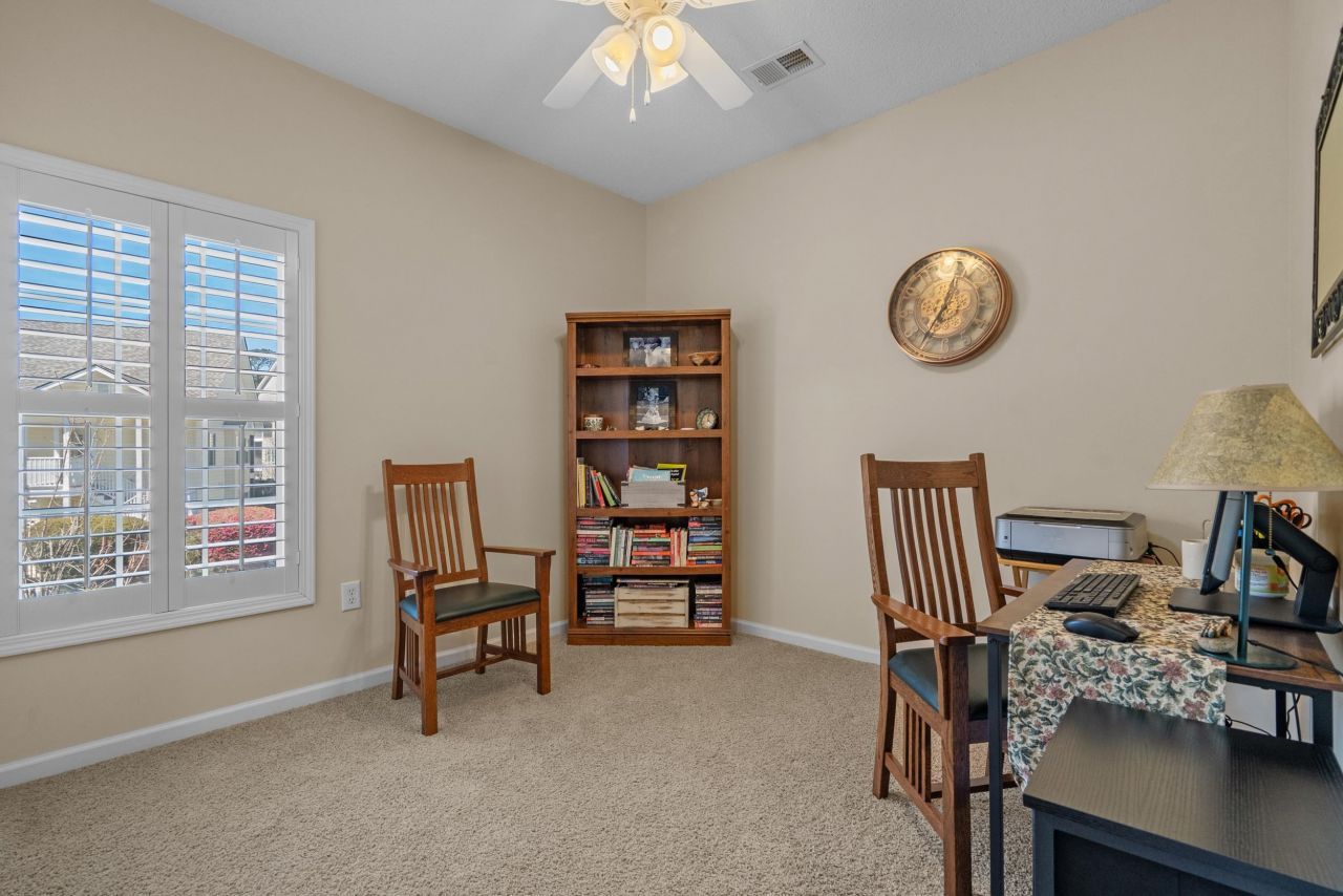 5786 Longwood Dr. Photo 26