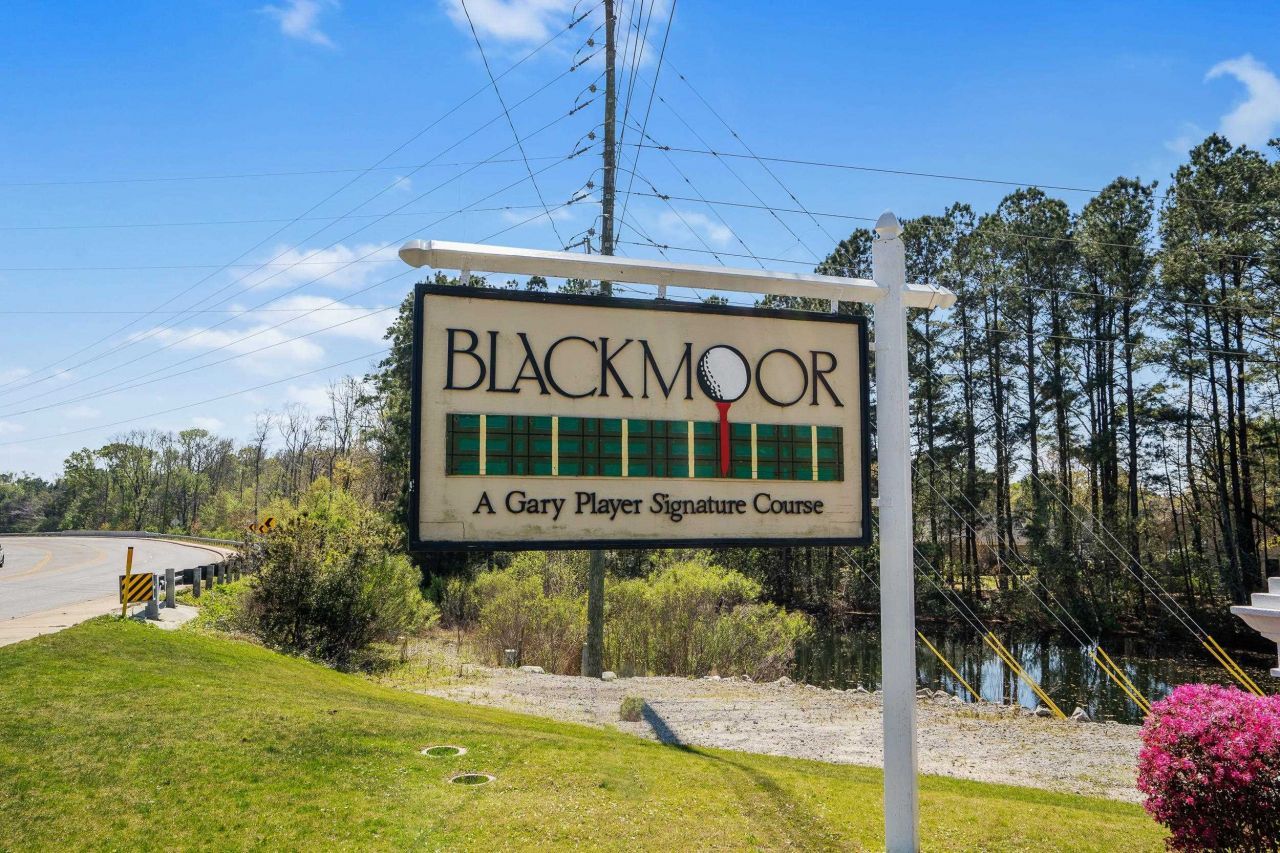 5786 Longwood Dr. Photo 39