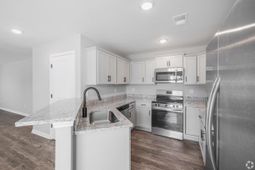 612 High River Dr.  photo 4