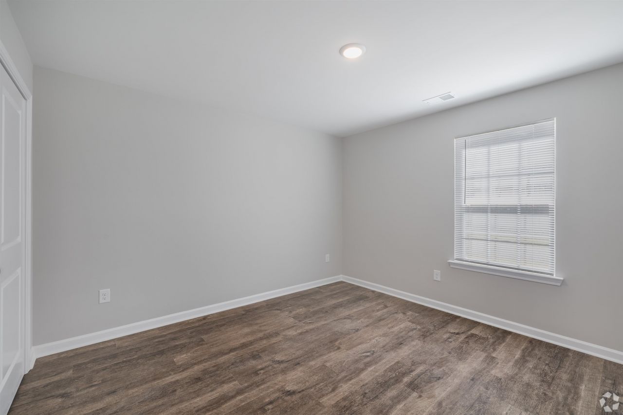 612 High River Dr.  Photo 7