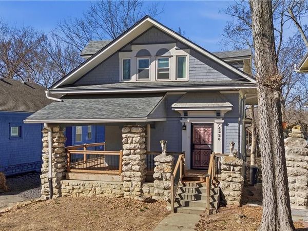 4226 Charlotte Street, Kansas City, MO 64110