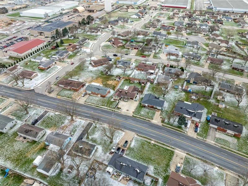 305 S Vandemark Road, Sidney, OH 45365 Photo 2