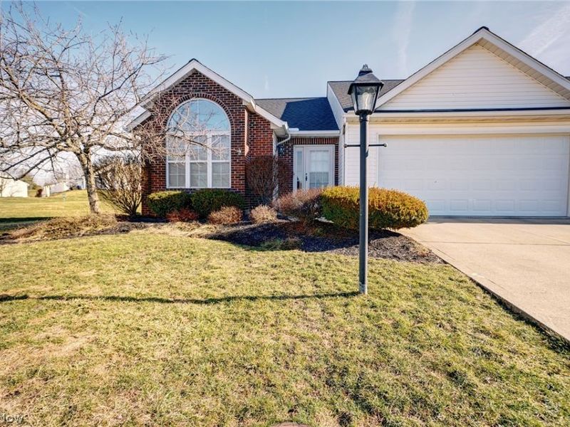 5685 Jason Oval, Medina, OH 44256 Photo 2