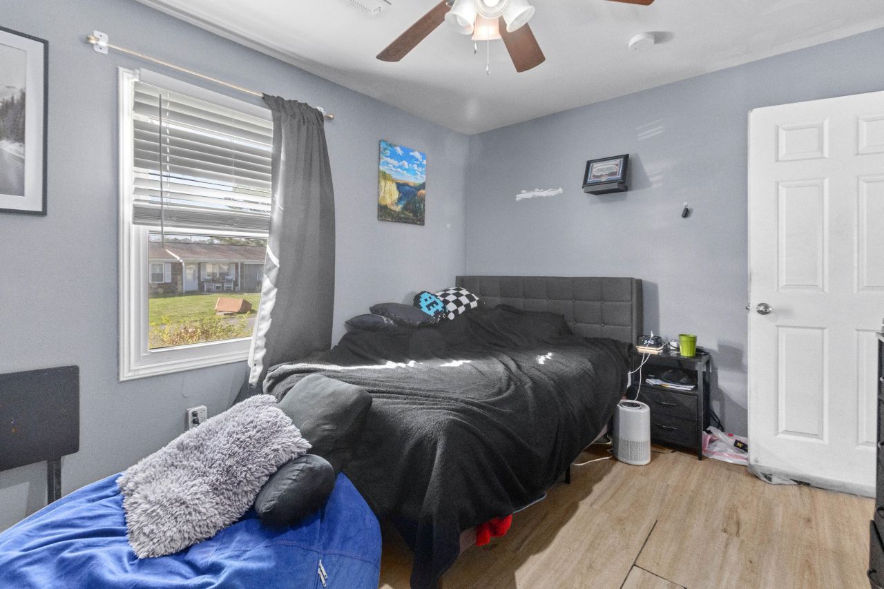 125 Red Cedar Drive Photo 16