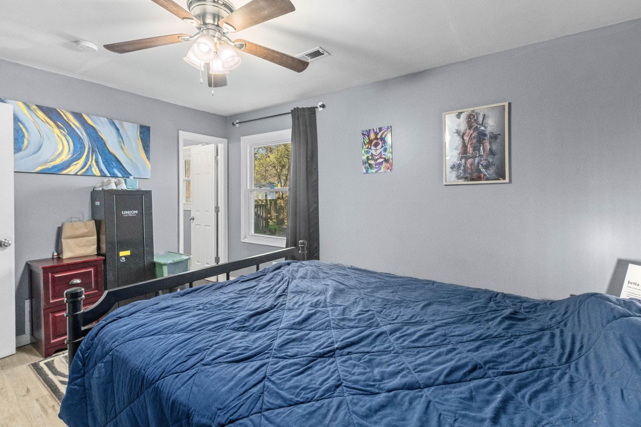 125 Red Cedar Drive Photo 18