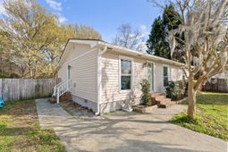 125 Red Cedar Drive photo 4