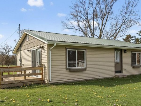 33273 E Palmer Lake Road, Colon, MI 49040
