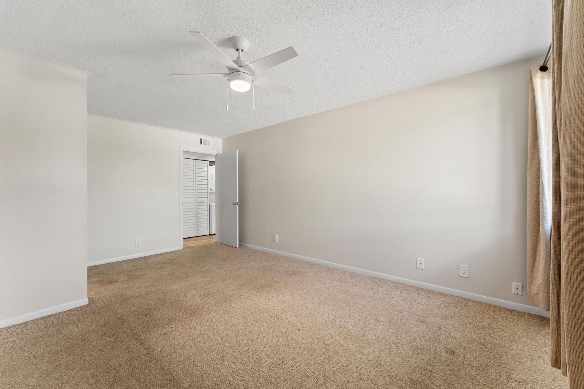 1840 Fairview Villas Drive, Unit 3, Palm Springs, FL 33406 Photo