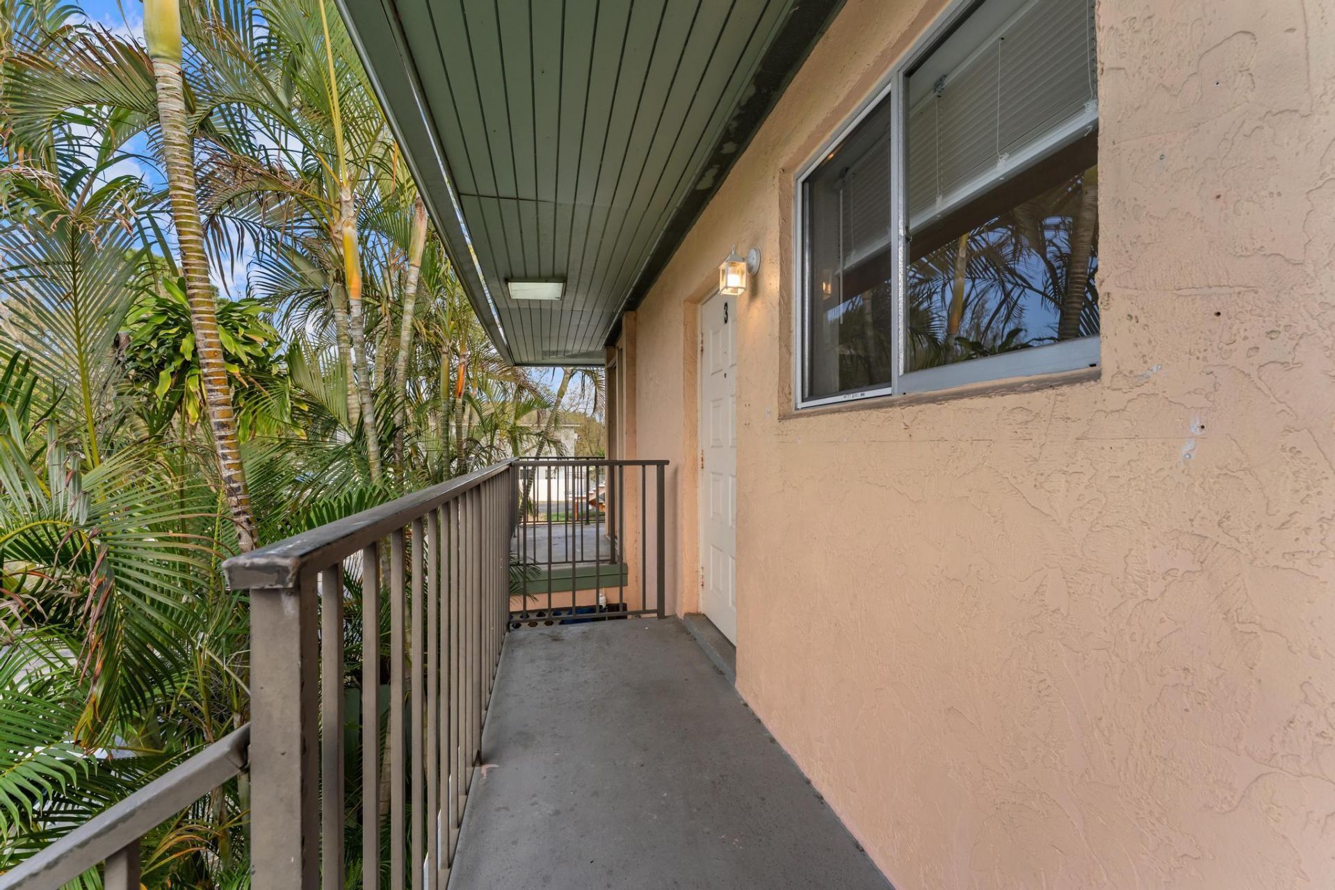 1840 Fairview Villas Drive, Unit 3, Palm Springs, FL 33406 Photo