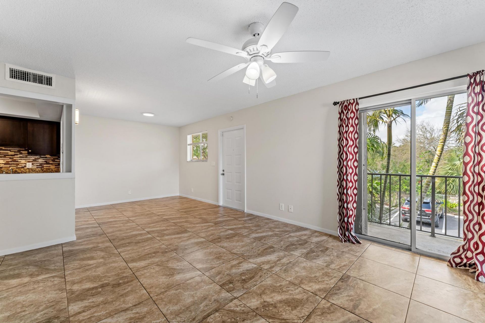 1840 Fairview Villas Drive, Unit 3, Palm Springs, FL 33406 Photo