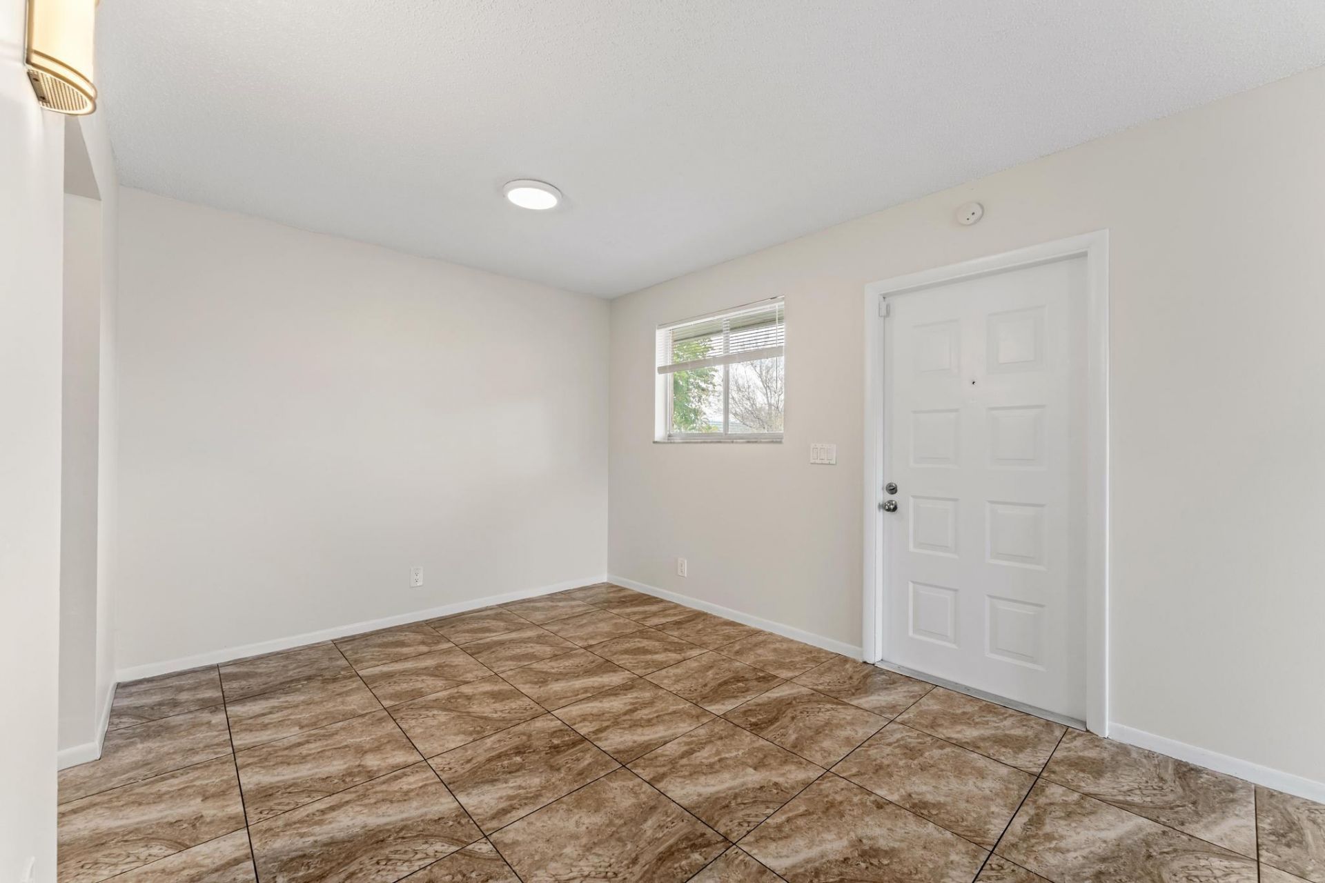 1840 Fairview Villas Drive, Unit 3, Palm Springs, FL 33406 Photo