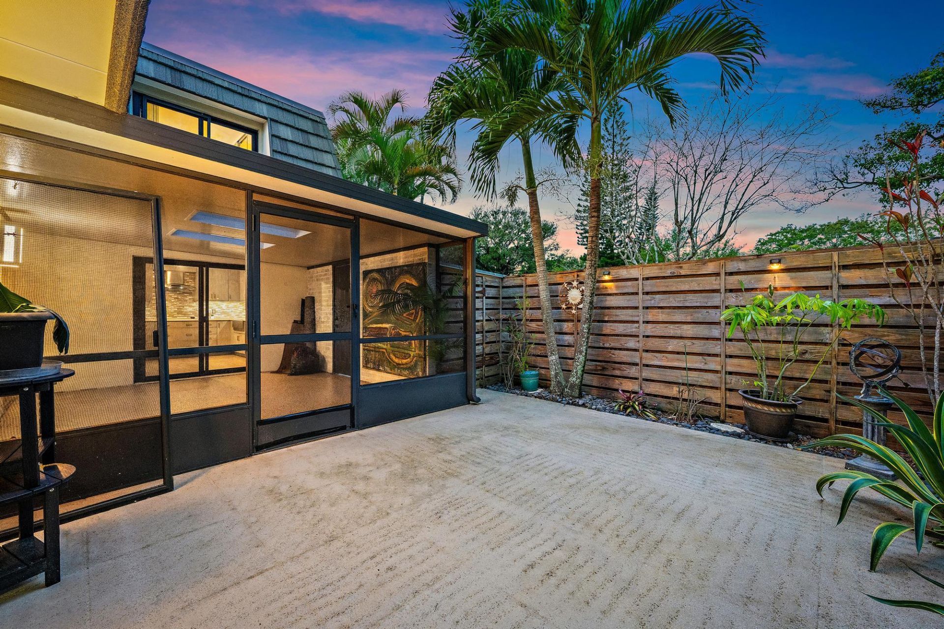 502 5th Terrace, Palm Beach Gardens, FL 33418 Photo