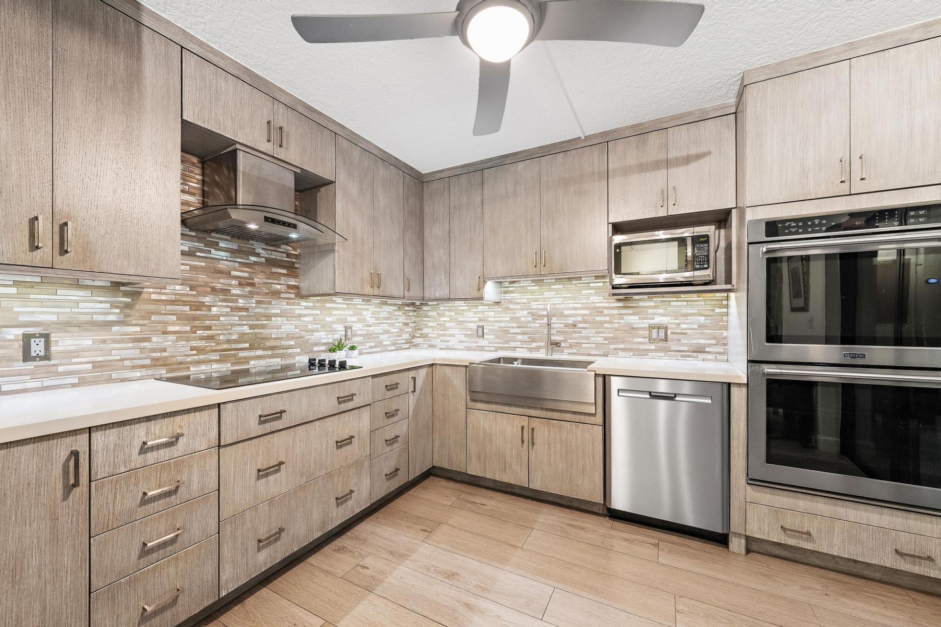 502 5th Terrace, Palm Beach Gardens, FL 33418 Photo