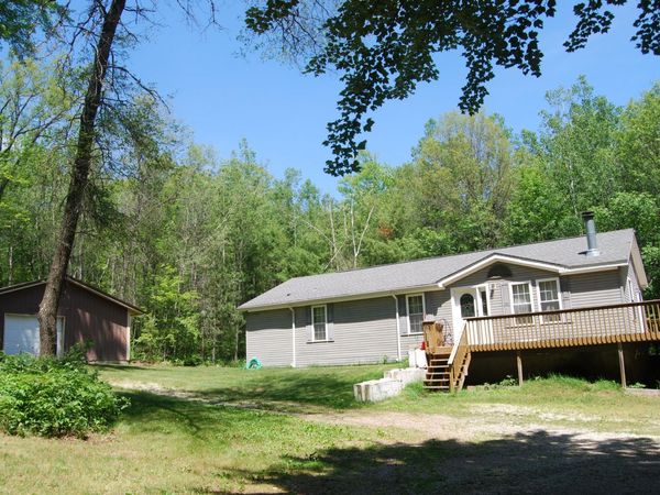 N11490 Nelson Rd, Athelstane, WI 54177