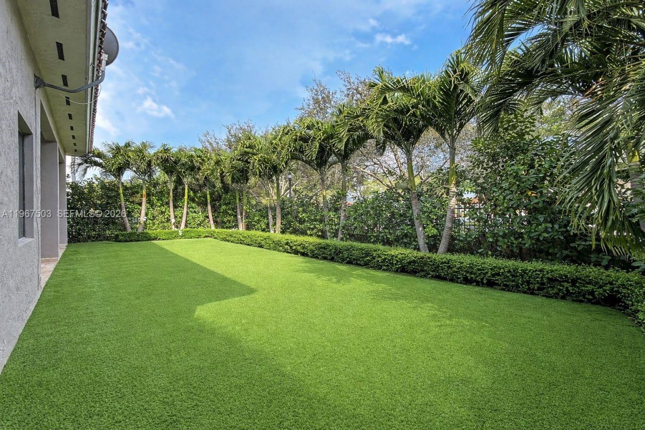 7733 SW 193rd St , Cutler Bay, FL 33157 Photo