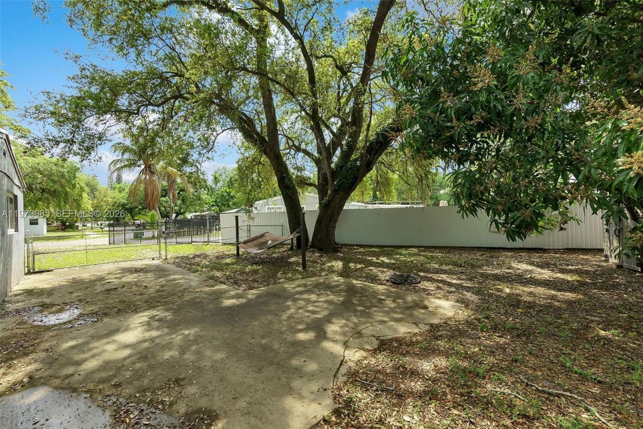 2521 NW 170th St , Miami Gardens, FL 33056 Photo