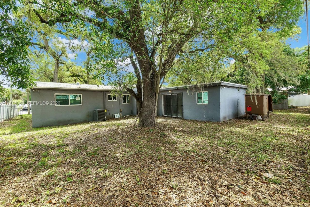 2521 NW 170th St , Miami Gardens, FL 33056 Photo