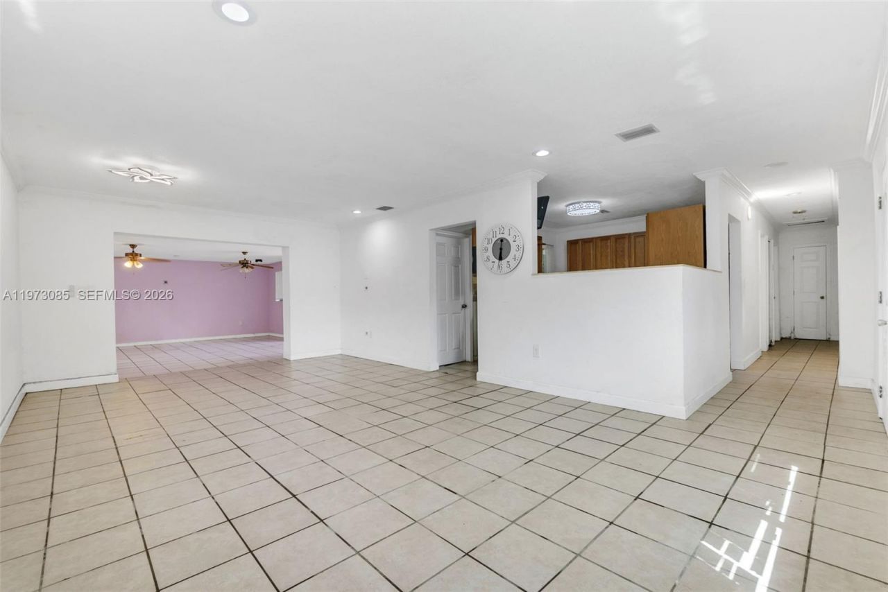 2521 NW 170th St , Miami Gardens, FL 33056 Photo