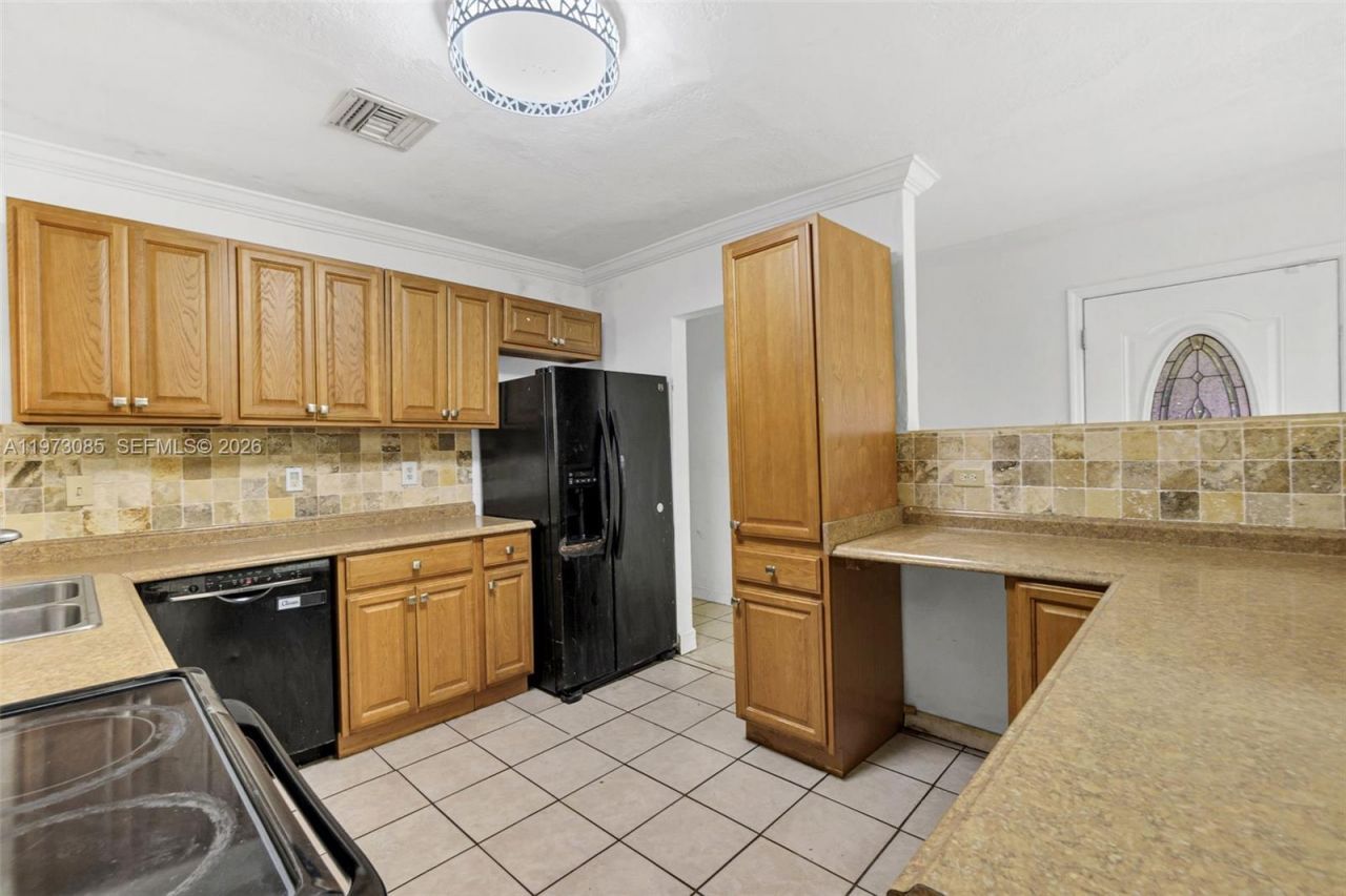 2521 NW 170th St , Miami Gardens, FL 33056 Photo