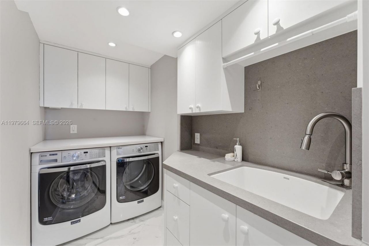 2000 Towerside Ter, Unit PH2, Miami, FL 33138 Photo