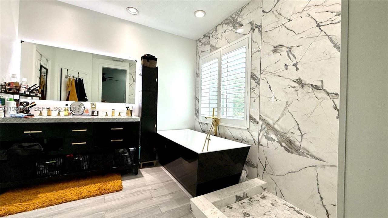 7500 NW 19th Dr , Pembroke Pines, FL 33024 Photo