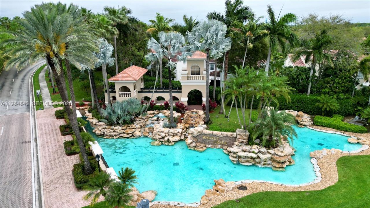 7500 NW 19th Dr , Pembroke Pines, FL 33024 Photo