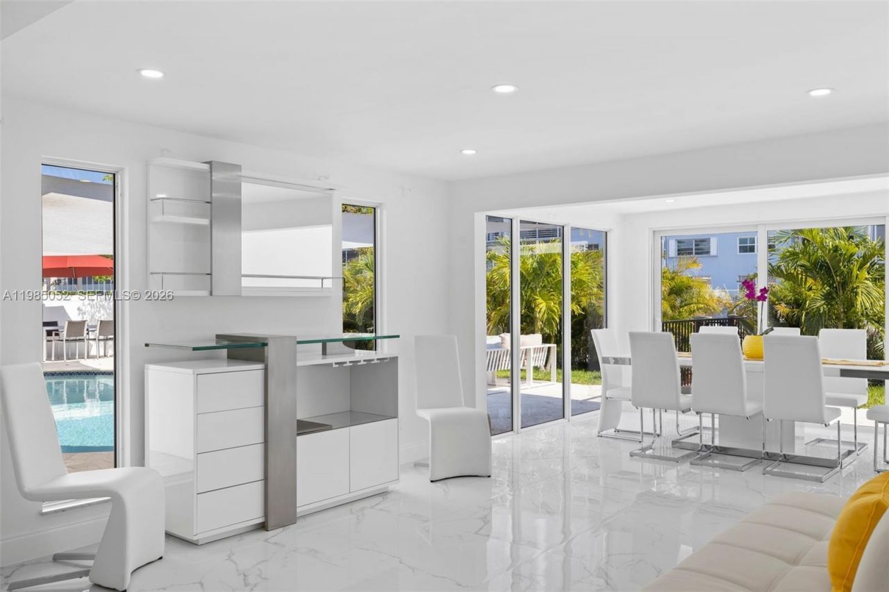 2816 NE 35th St , Fort Lauderdale, FL 33306 Photo