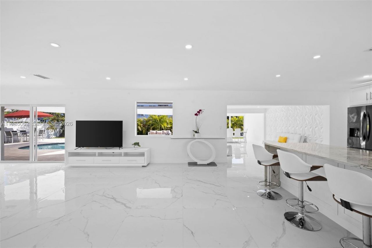 2816 NE 35th St , Fort Lauderdale, FL 33306 Photo