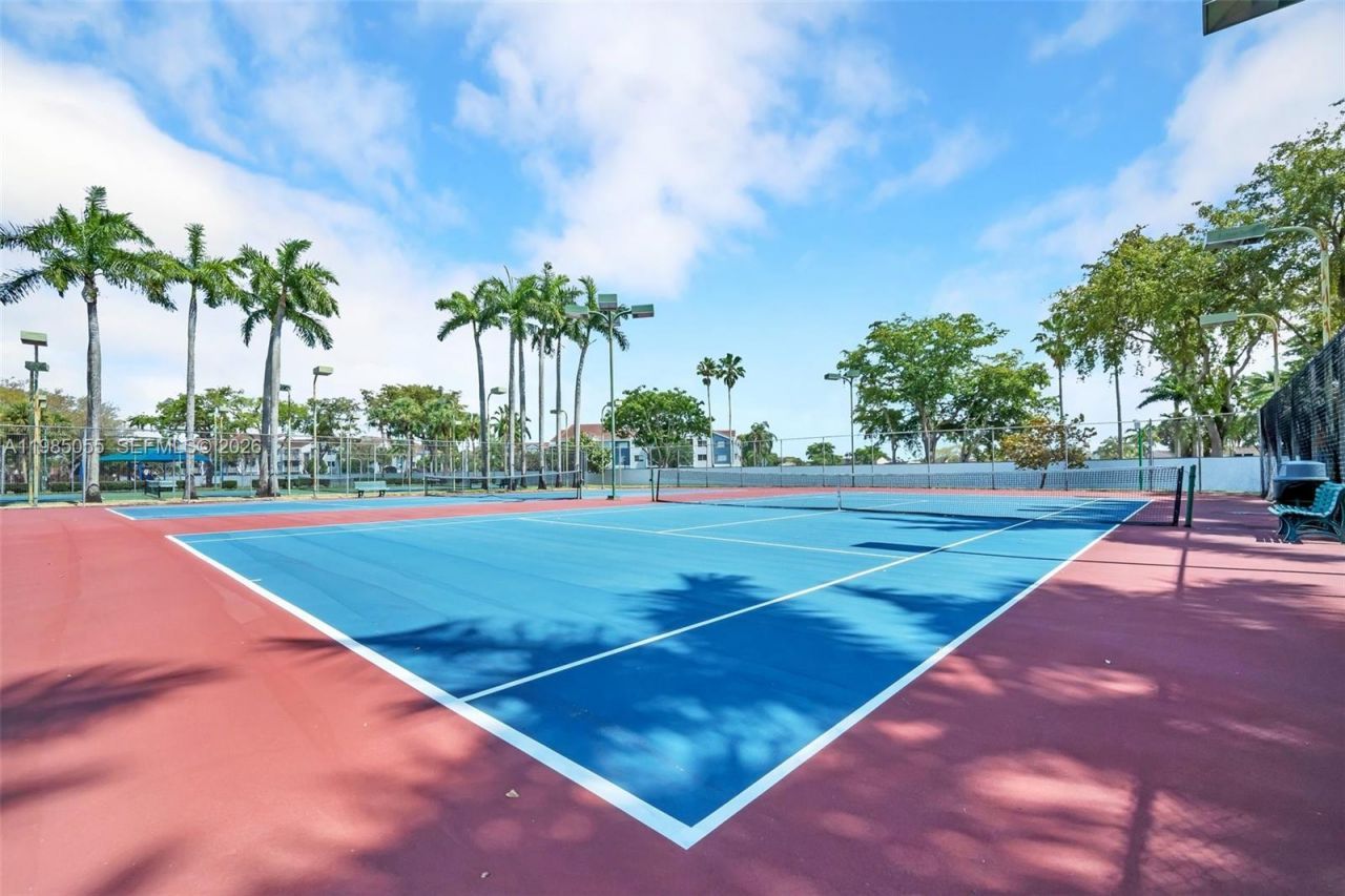 17321 NW 63rd Ave, Hialeah, FL 33015 Photo