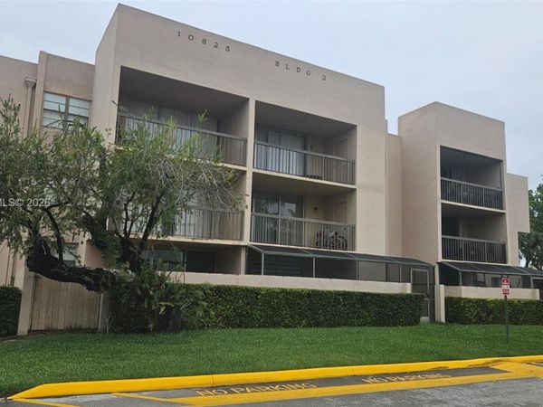10625 SW 112th Ave , Unit 216, Miami, FL 33176