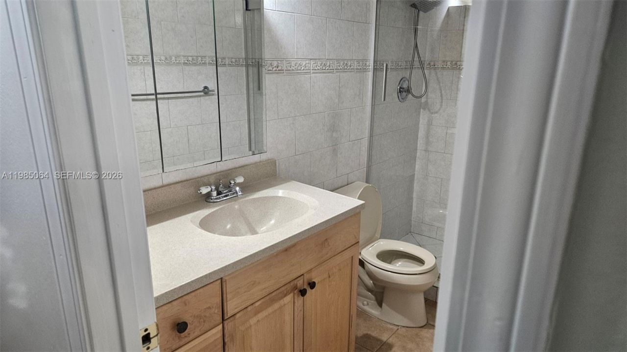 10625 SW 112th Ave , Unit 216, Miami, FL 33176 Photo