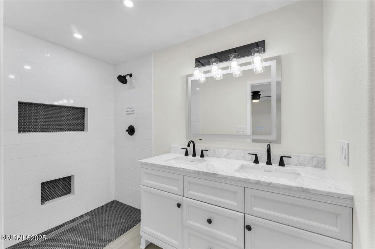 6815 Prestwick Circle, Reno, NV 89502 Photo