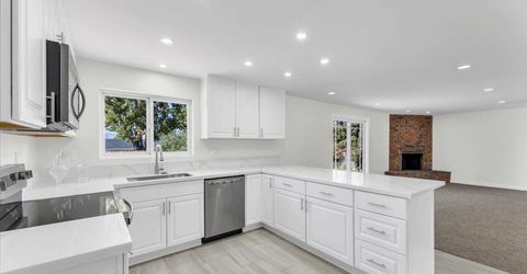 6815 Prestwick Circle, Reno, NV 89502 Photo