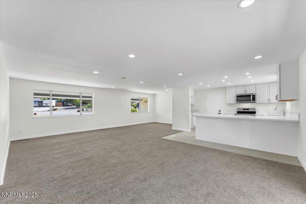 6815 Prestwick Circle, Reno, NV 89502 Photo