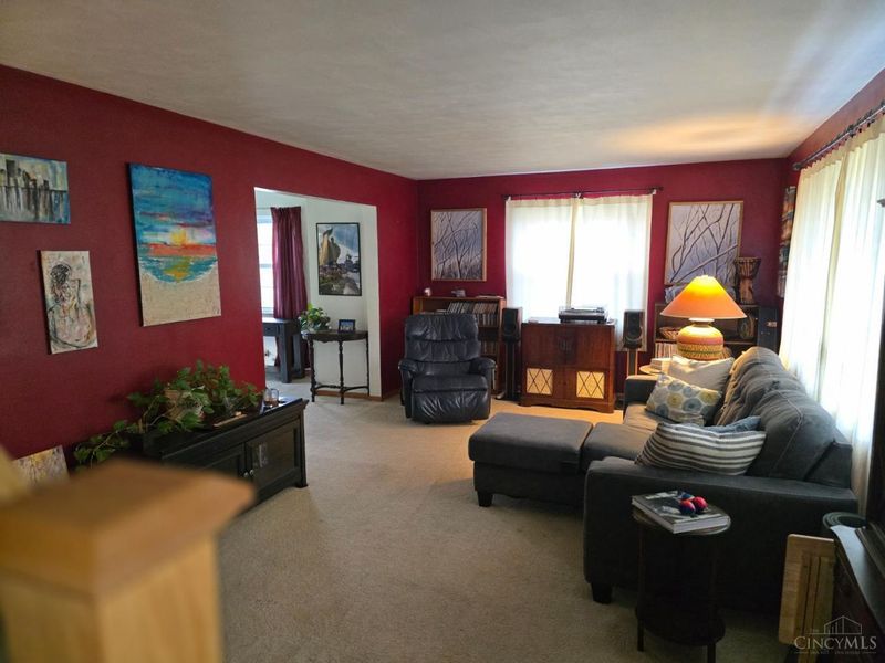 95 Reister Drive, Hamilton, OH 45013 Photo 2