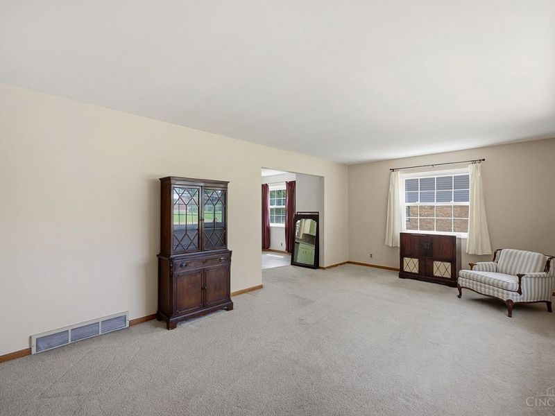 95 Reister Drive, Hamilton, OH 45013 Photo 7