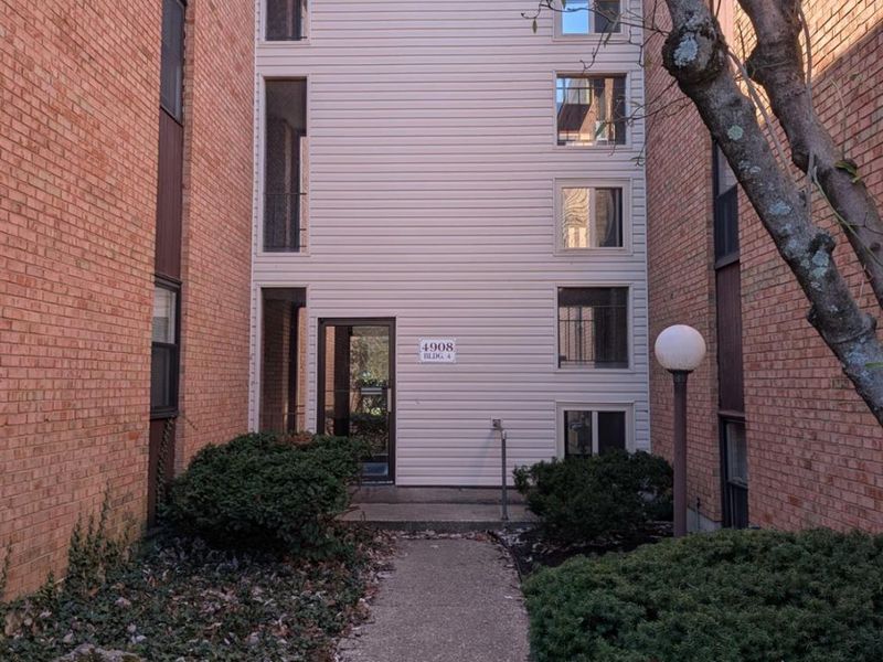 4908 Chalet Drive, Unit 7, Saint Bernard, OH 45217 Photo 1