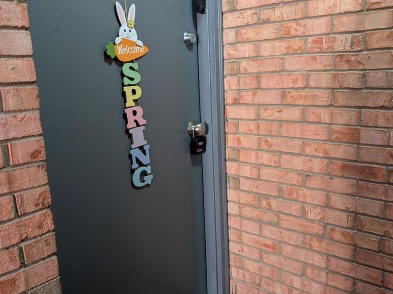 4908 Chalet Drive, Unit 7, Saint Bernard, OH 45217 Photo 2