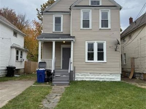 2113 W 104th Street , Cleveland, OH 44102