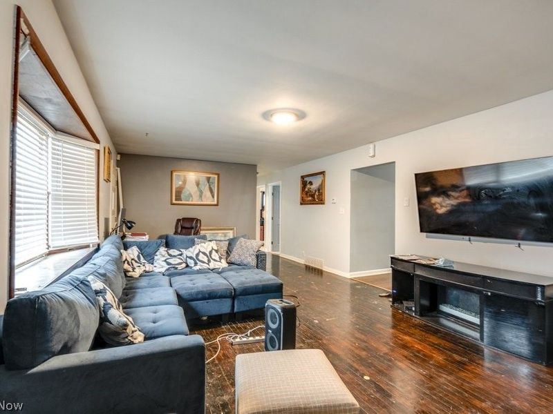 200 Cochran Road, Cuyahoga Falls, OH 44223 Photo 4