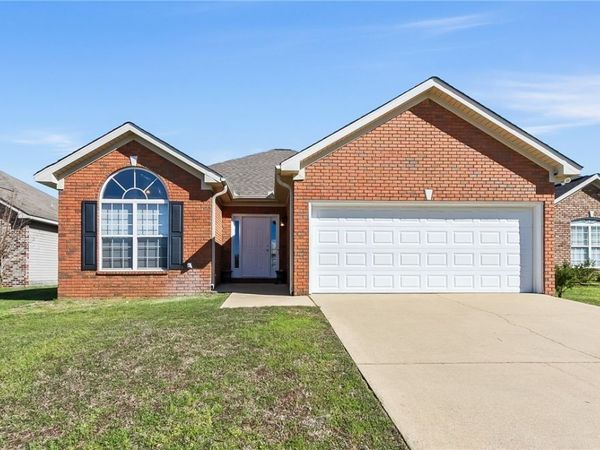 4932 Ross Circle, Northport, AL 35475