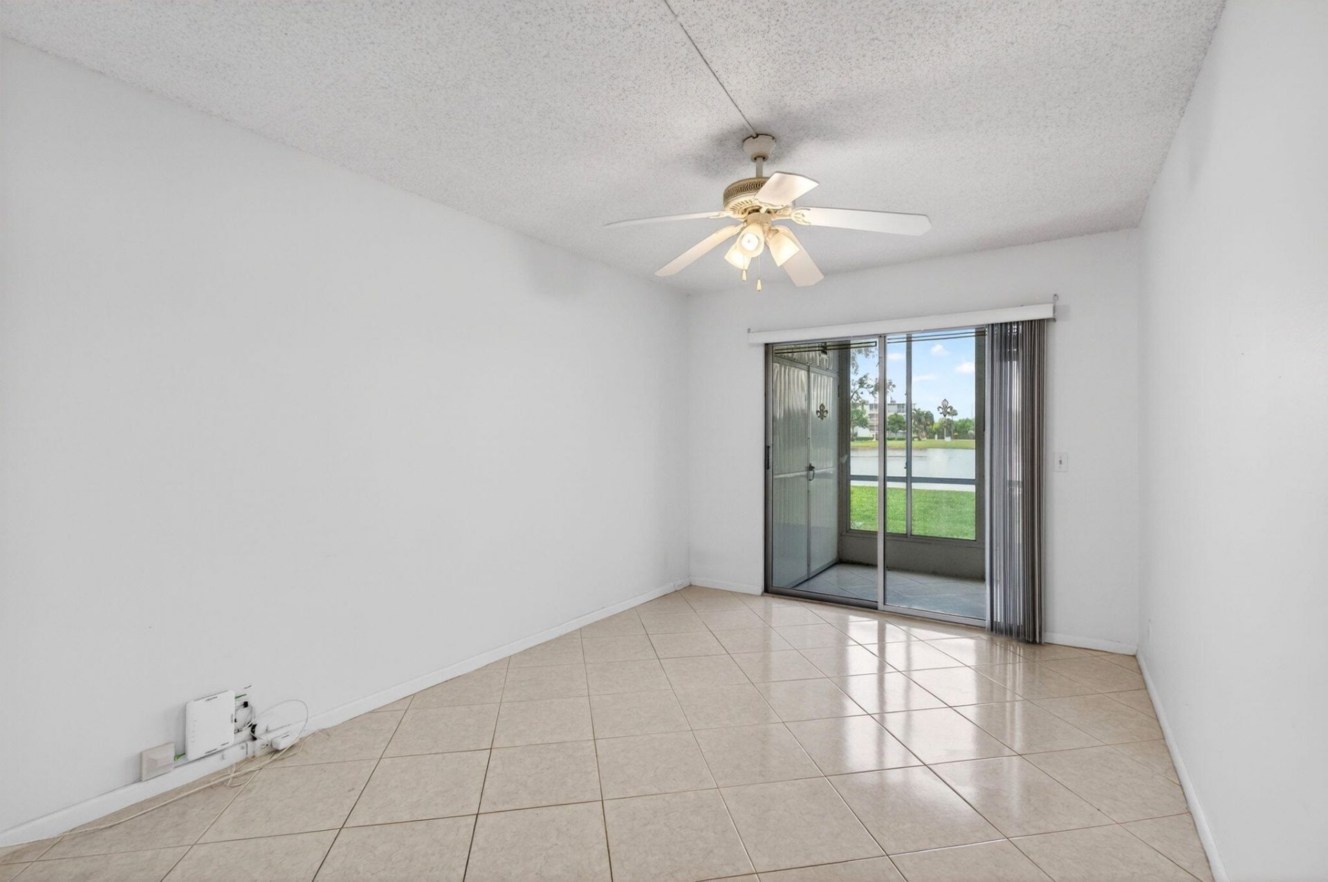 1009 Hythe A, Boca Raton, FL 33434 Photo