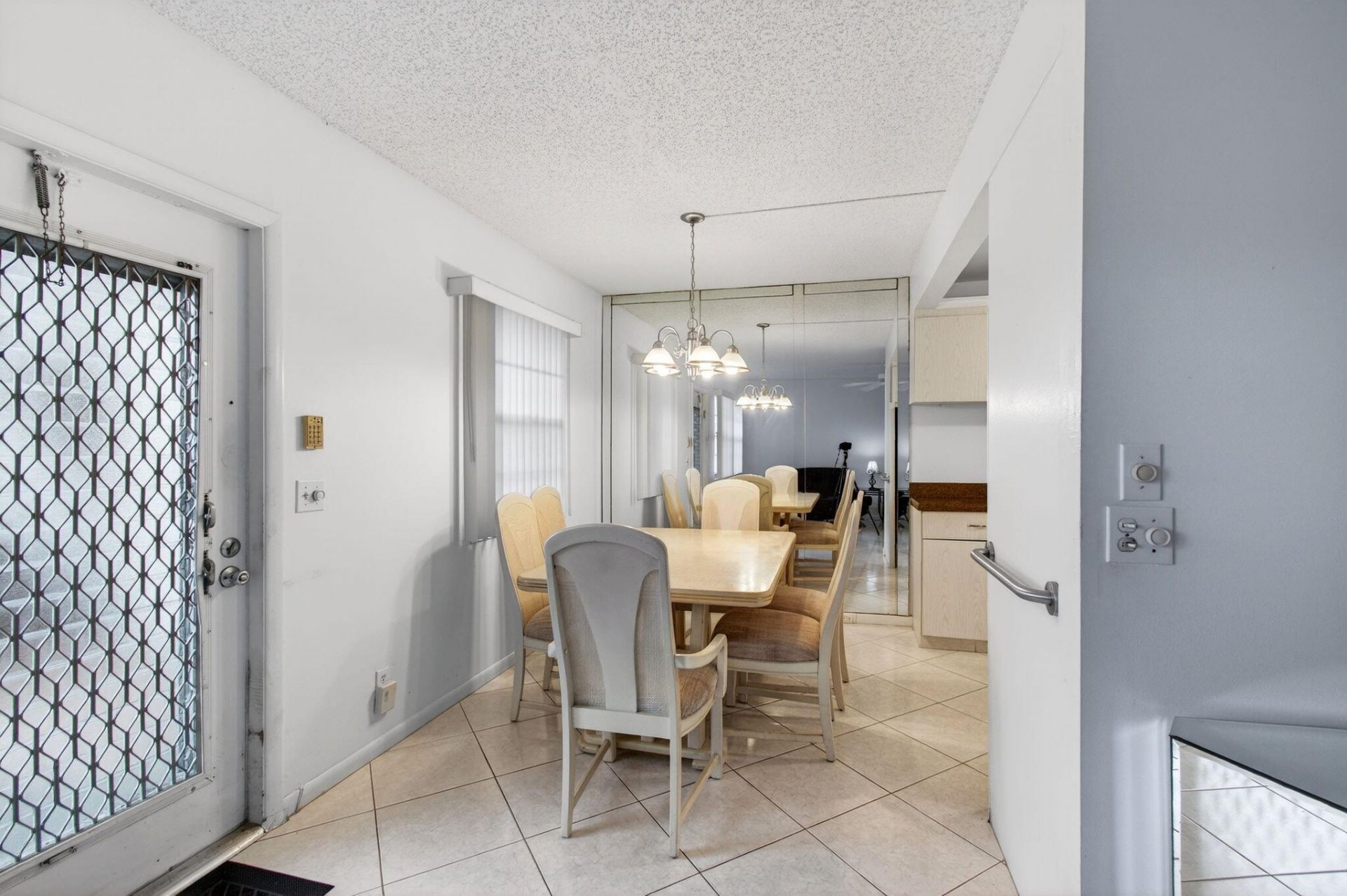 1009 Hythe A, Boca Raton, FL 33434 Photo