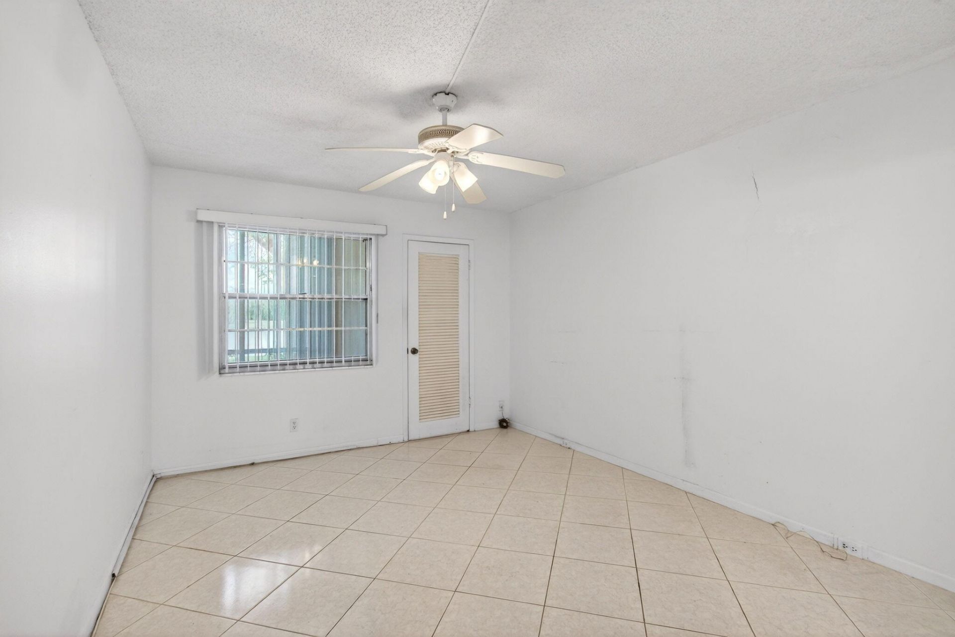 1009 Hythe A, Boca Raton, FL 33434 Photo