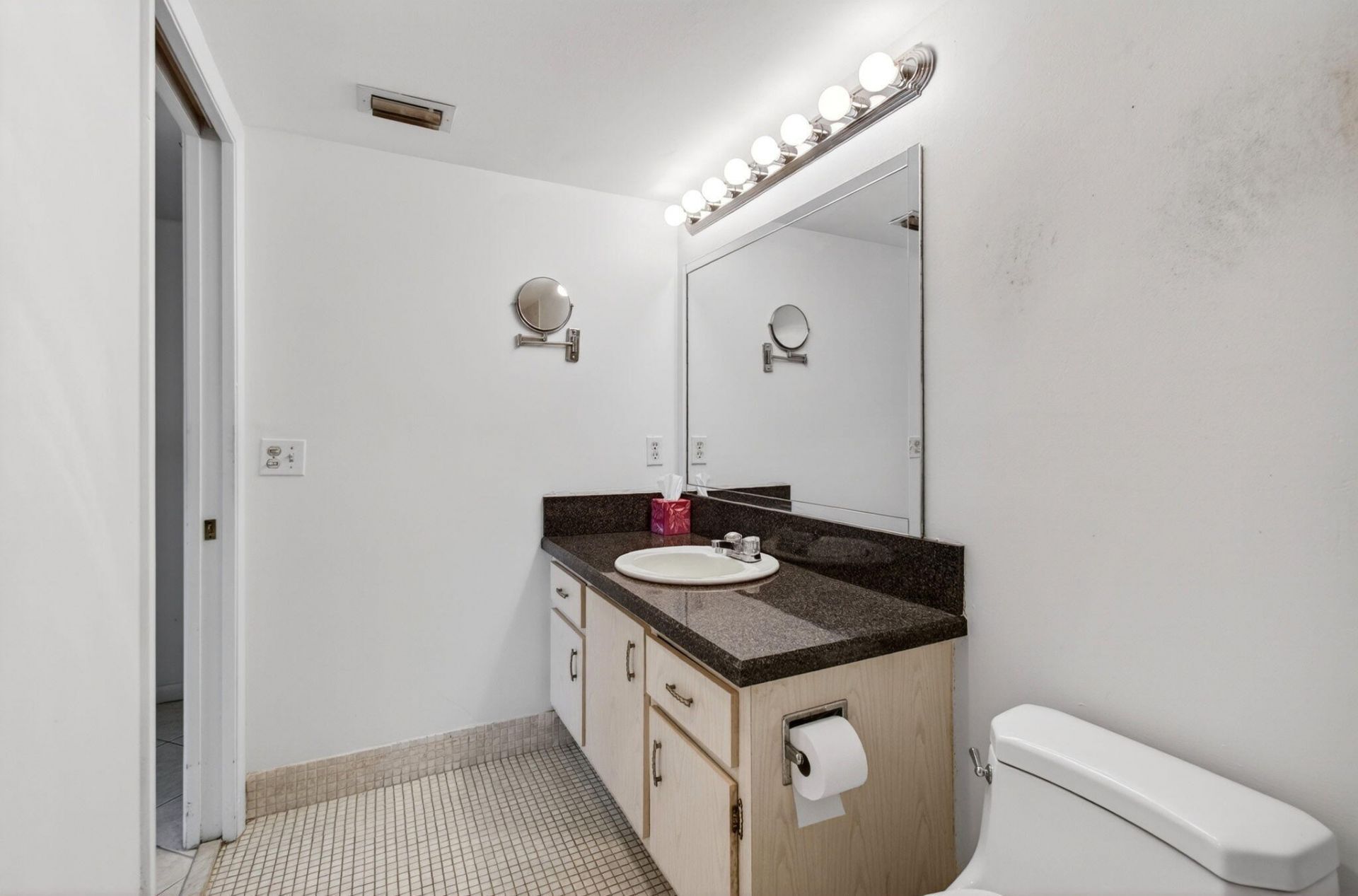 1009 Hythe A, Boca Raton, FL 33434 Photo