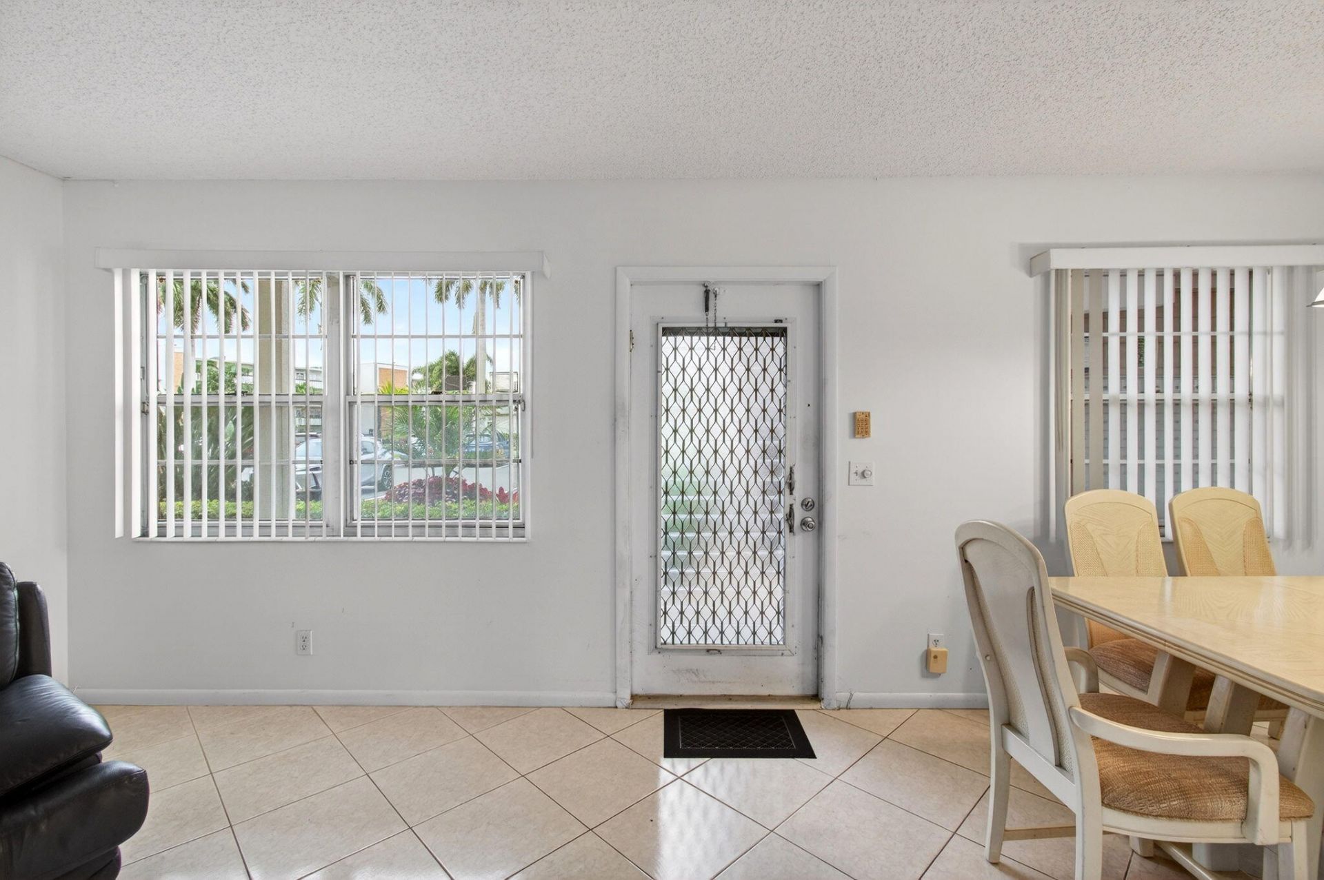 1009 Hythe A, Boca Raton, FL 33434 Photo