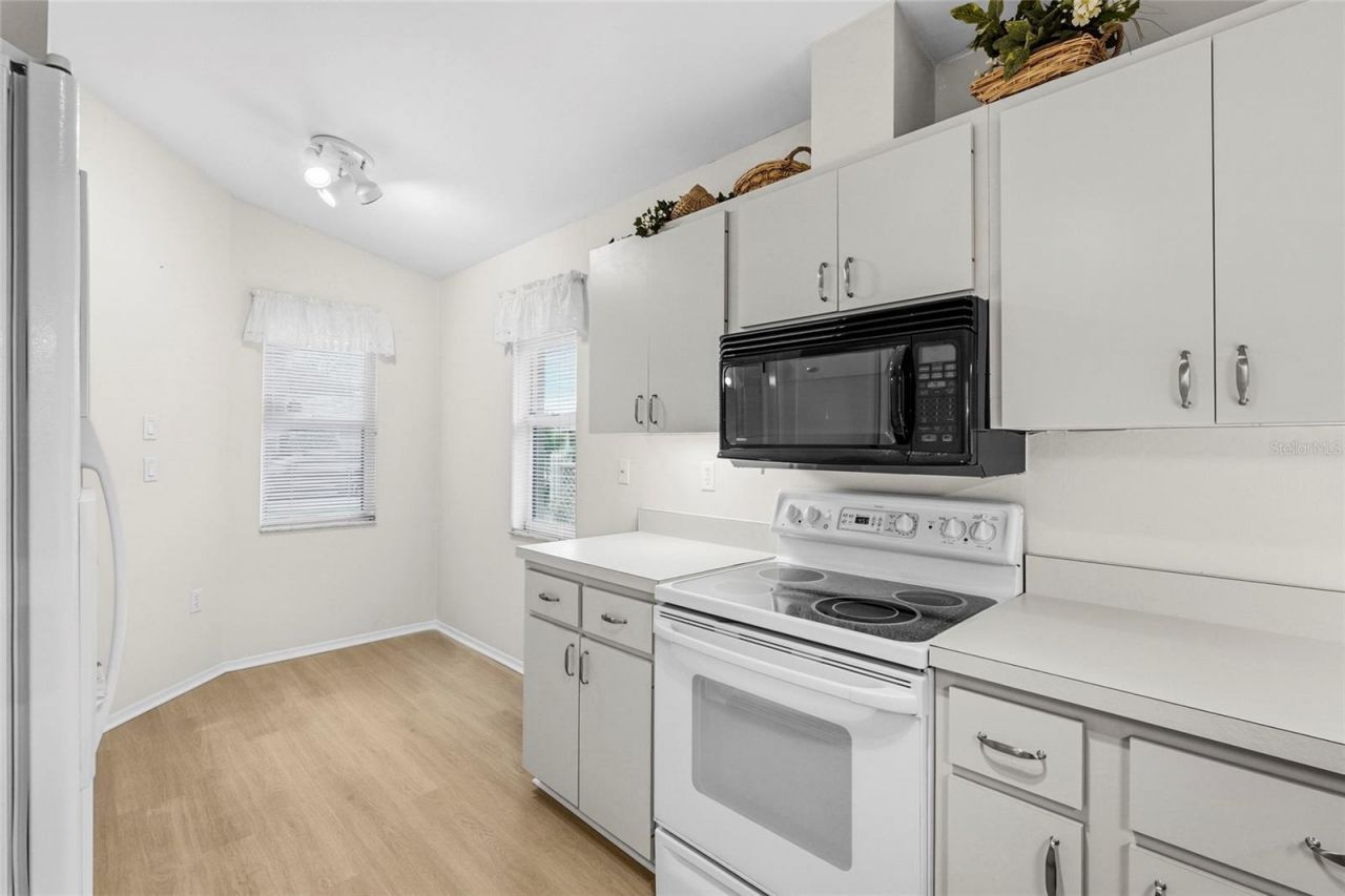 396 Chartley Court S, Sarasota, FL 34232 Photo