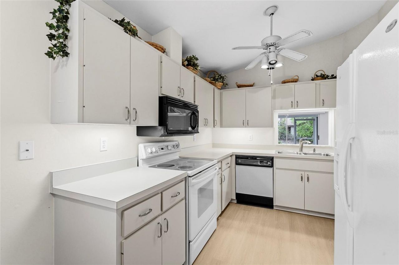 396 Chartley Court S, Sarasota, FL 34232 Photo