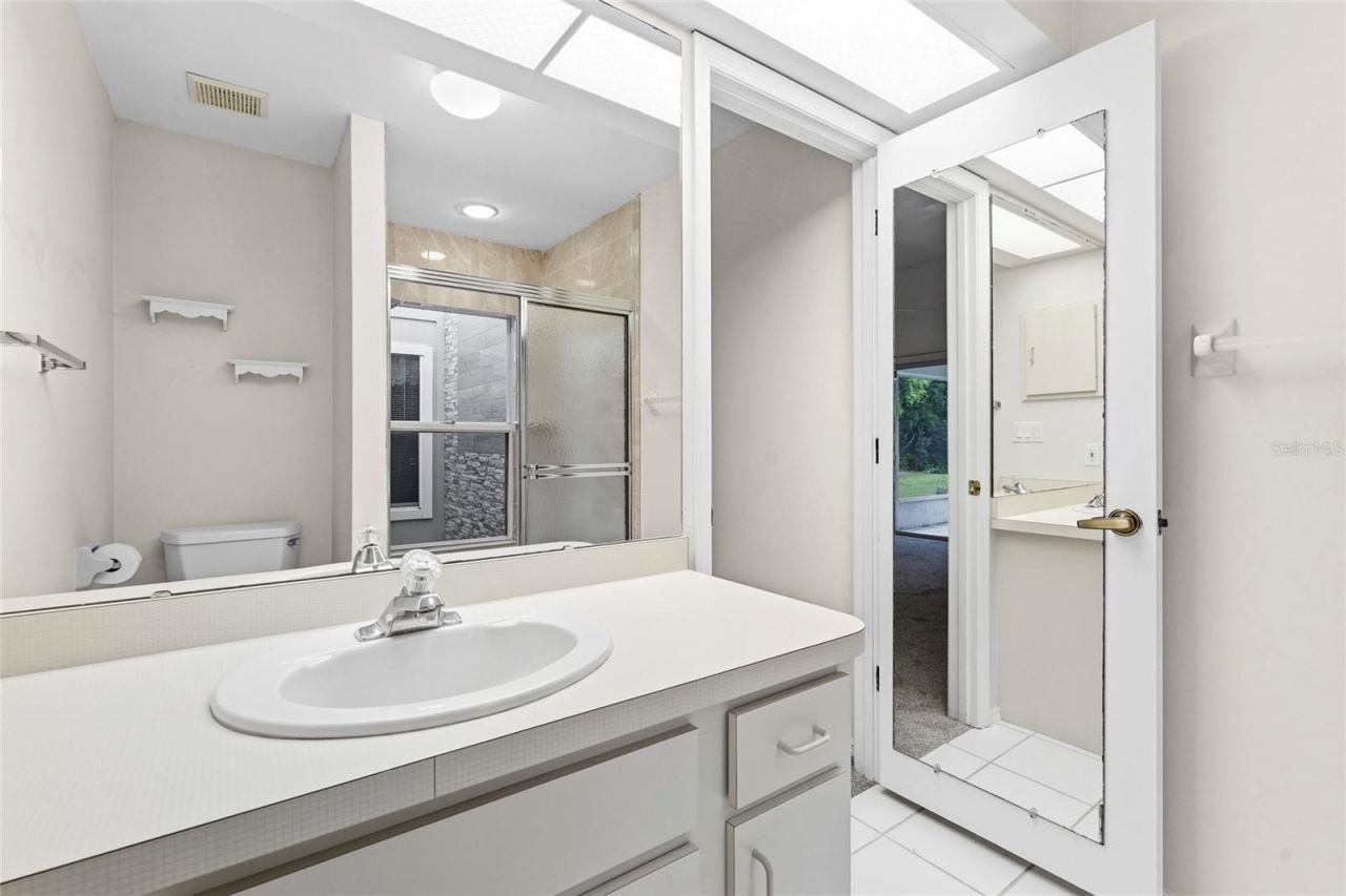 396 Chartley Court S, Sarasota, FL 34232 Photo