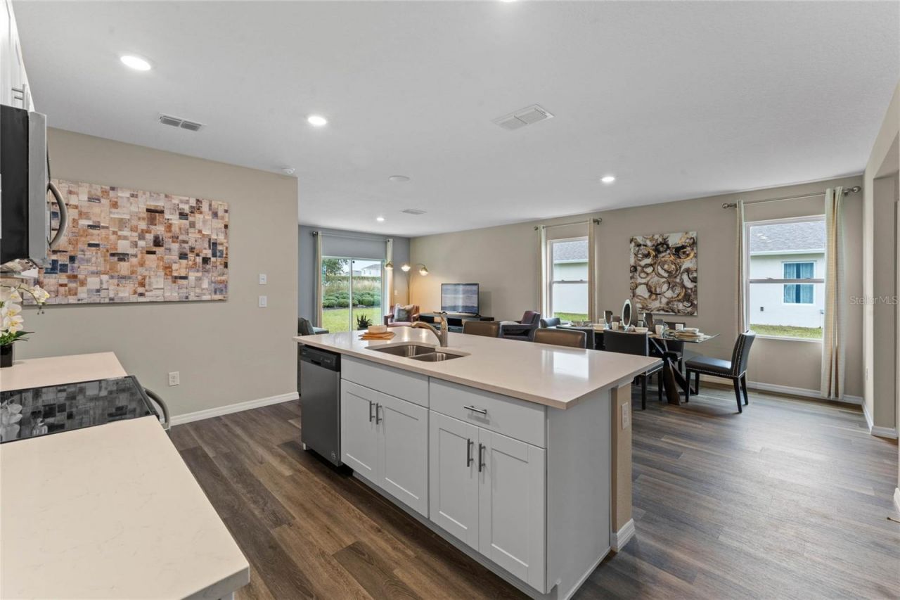 2077 Walnut Creek Drive , Kissimmee, FL 34744 Photo